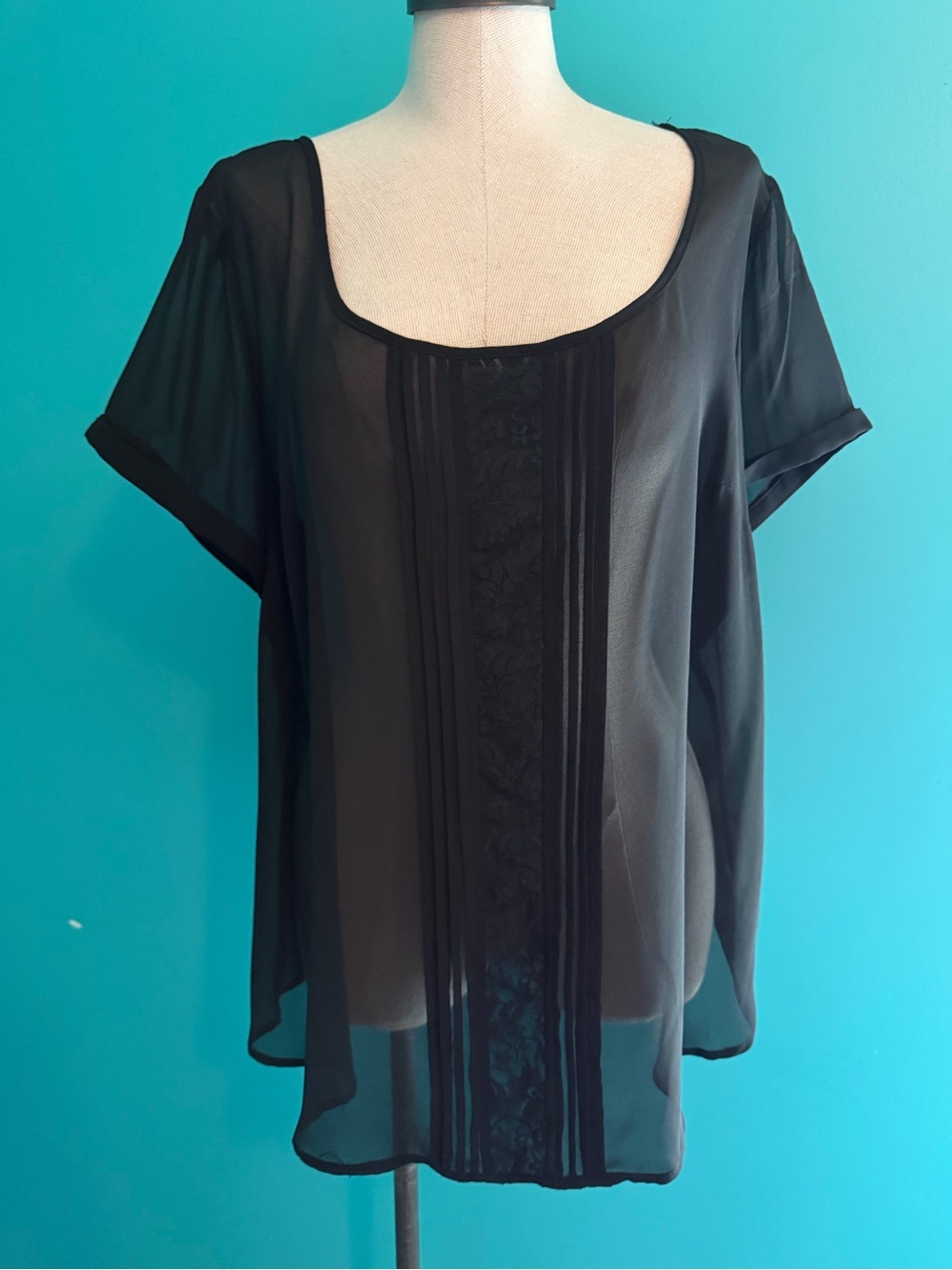 torrid Black Sheer Short-Sleeve Scoop Neck Blouse